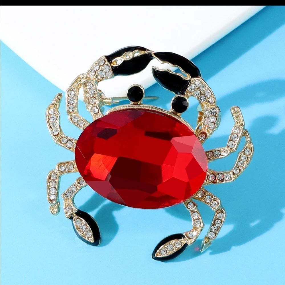 SPECIAL - 2 RHINESTONE CRAB BROOCHES RED AND‎ BLUE